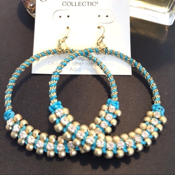 Earrings l TURQUOISE GOLD CRYSTAL HOOP EARRING - Picture 1 of 3